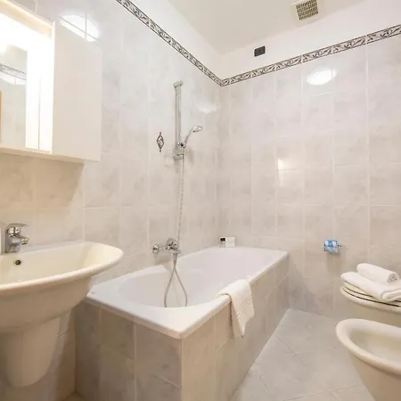 Savoia Handel 0-22 Appartement San Remo